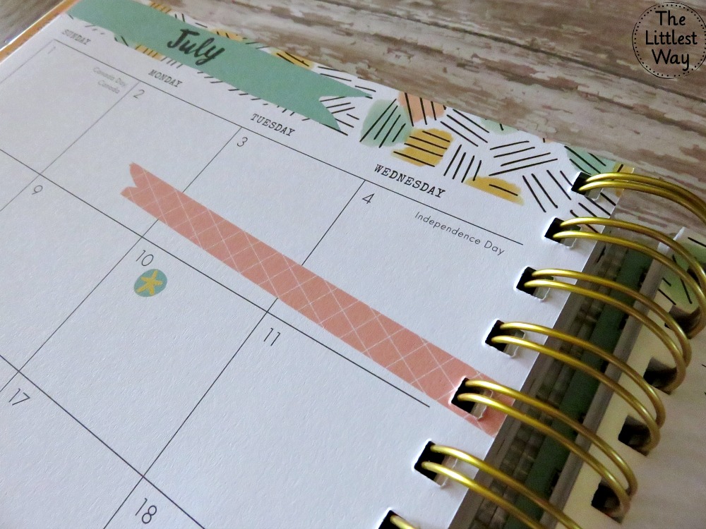 This is a happy planner girl review of the Illustrated Faith and Dayspring planners.